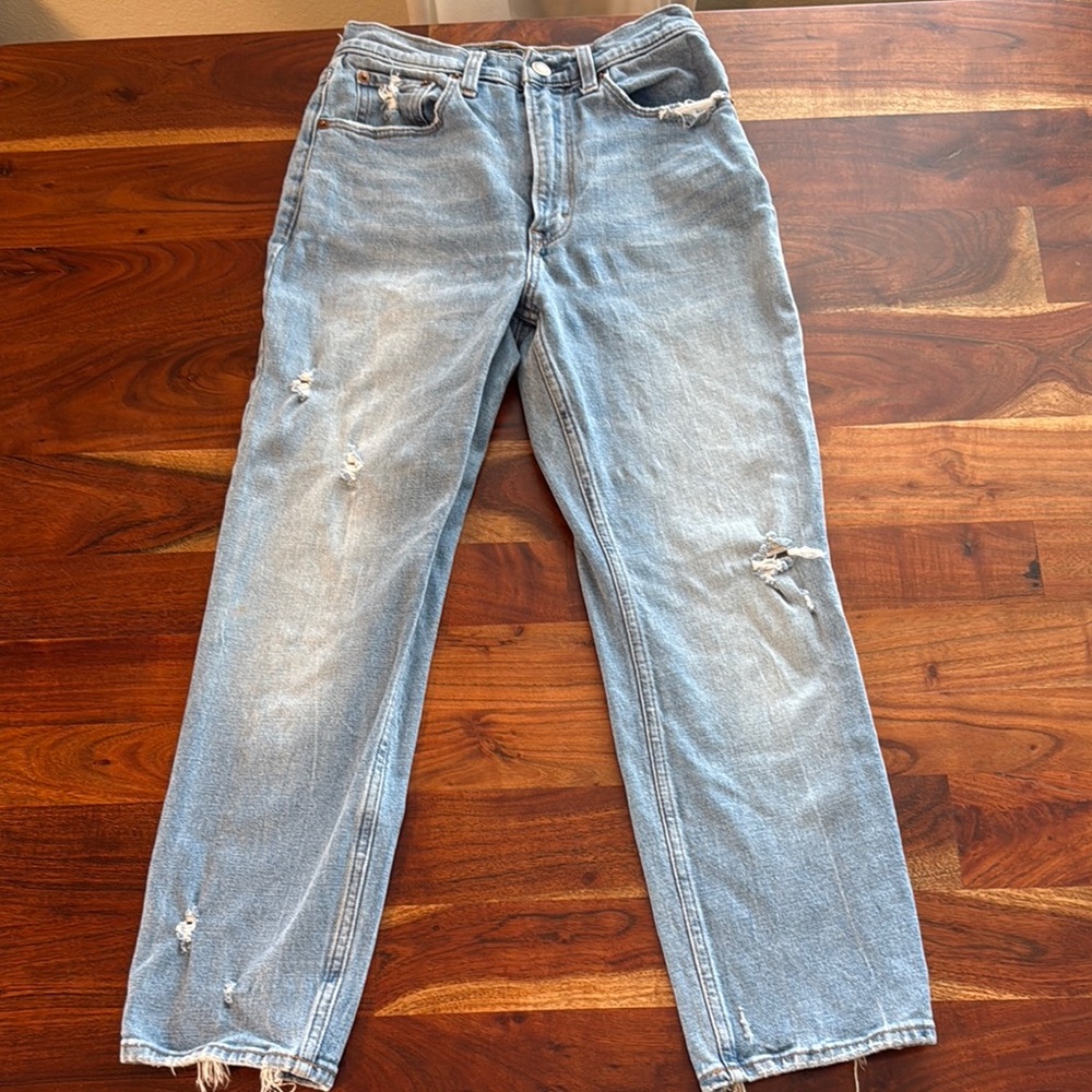 Abercrombie Ultra High Rise Mom Jean
